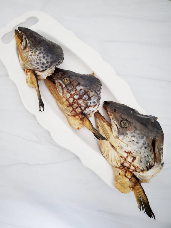 Naked Beasts Salmon Head -2 Halves Large