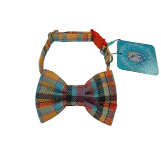 Plaid bow tie with a matching dog collar on a white background