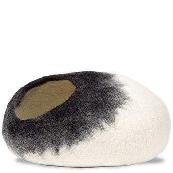DDKC Ombre Wool Pet Cave White & Black